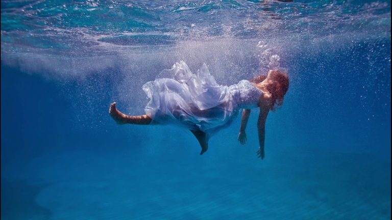 ¿Por qué soñar con ahogarse en el agua?