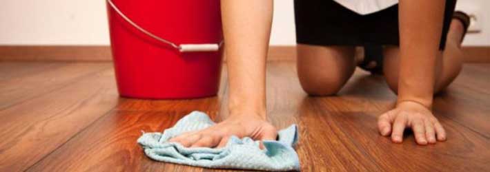 ¿Por qué soñar con lavar los pisos de la casa?